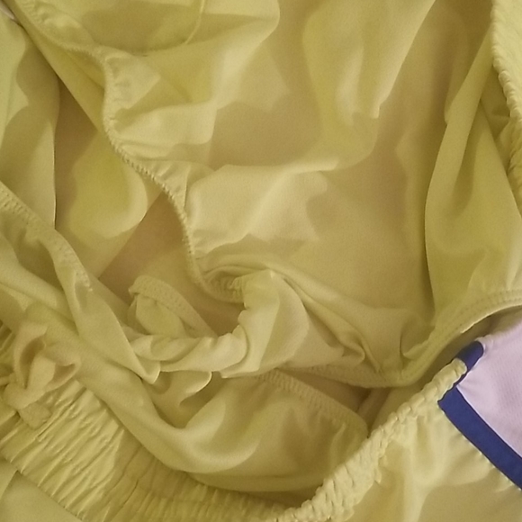 Shorts - Picture 4 of 4